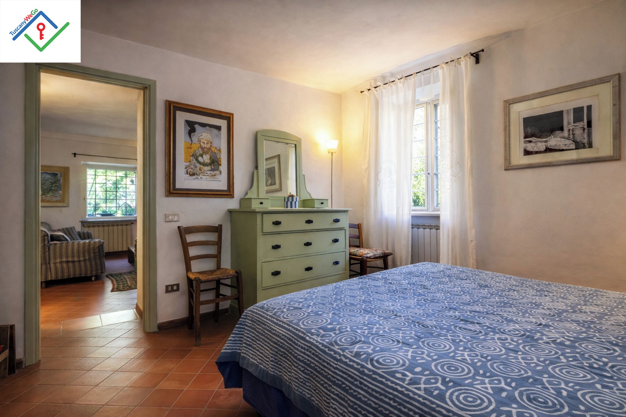 2 Schlafzimmer, Schreibtisch, Bügeleisen/Bügelbrett, Reisekinderbett