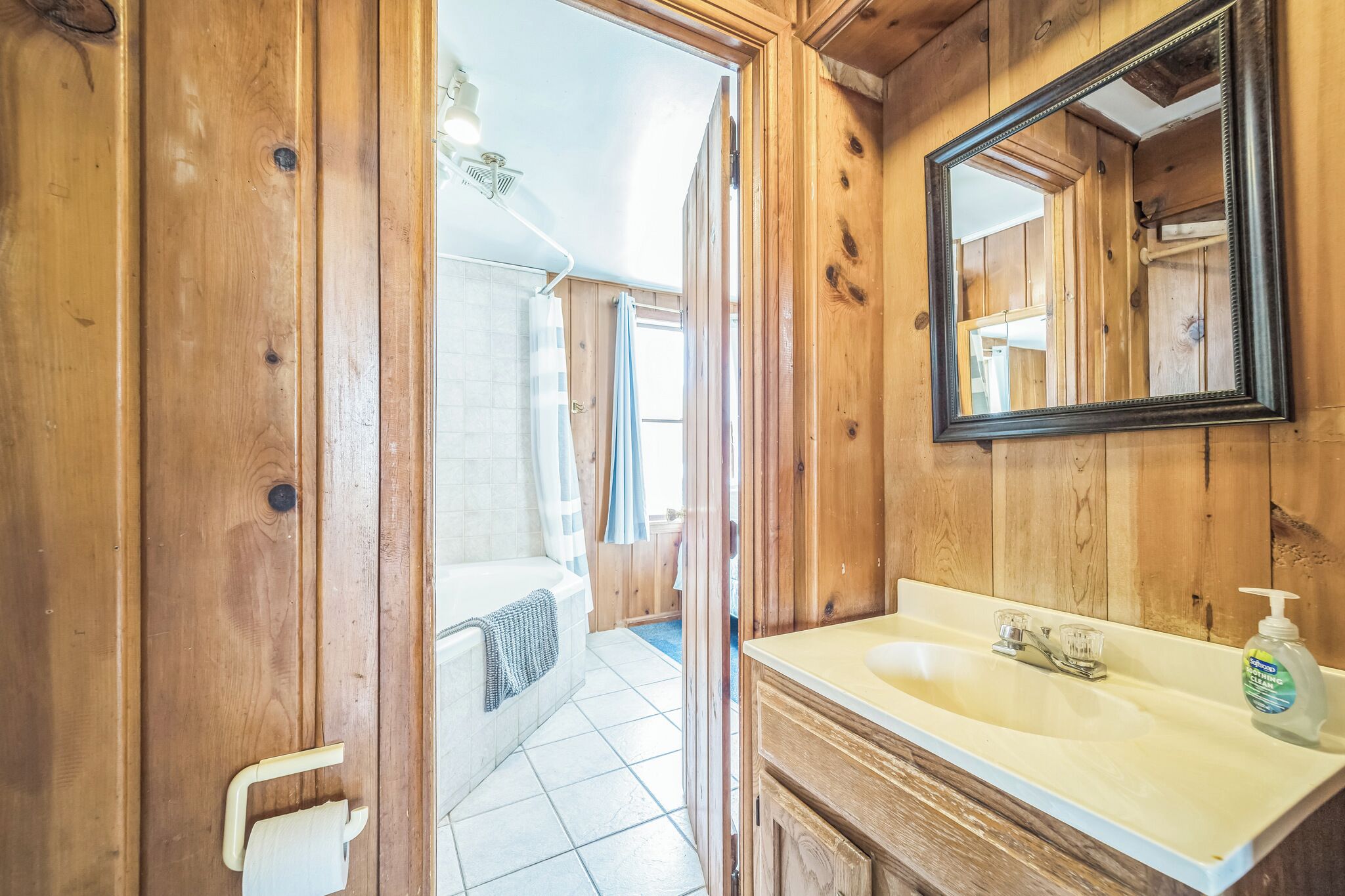 Cabin, Non Smoking | Bathroom