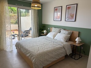 1 bedroom, iron/ironing board