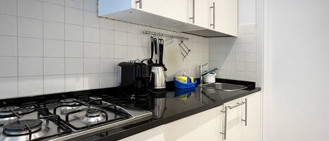 Mikroaaltouuni, liesi