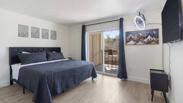 Condo, Multiple Beds, Balcony (Modern Yote Condo at Roark Creek) | 1 bedroom, individually decorated, individually furnished