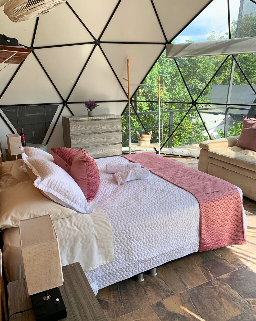 1 dormitorio, wifi gratis, ropa de cama y accesible en silla de ruedas