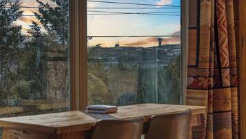 Cabin, Multiple Beds, Hot Tub, Mountain View (Elk Lodge) | Interior