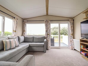 Cottage | Living area - 8 Puffin Way (Llwyngwril)