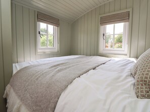 1 chambre, décoration personnalisée, ameublement personnalisé