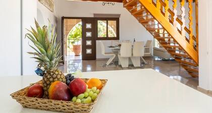 Villa Stone House - Two Bedroom Villa, Sleeps 4