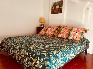 2 chambres, fer et planche à repasser, Wi-Fi, literie fournie