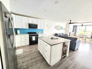 Microwave, oven, stovetop, coffee/tea maker