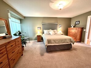 3 bedrooms, WiFi, bed sheets