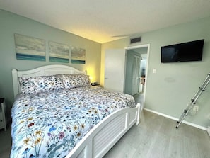 1 habitación, escritorio, tabla de planchar con plancha y wifi 