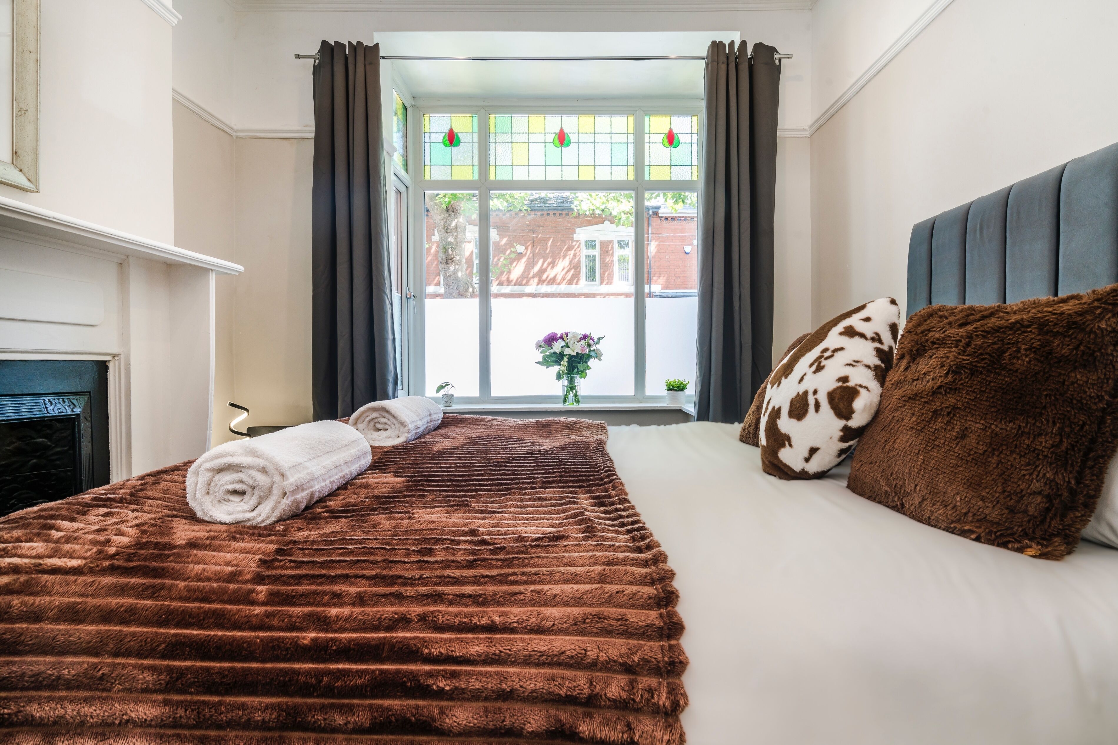 4 bedrooms, iron/ironing board, free WiFi, bed sheets