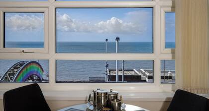 Granada Apartments Queens Mansions