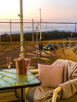 03 Duchess Suite 5-Star, 2 Bedrooms, Sea View, Beachfront (plus 1 free baby) | Balkon