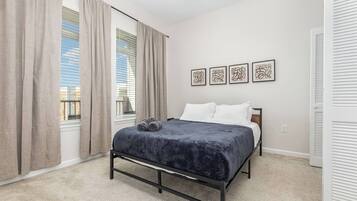 2 slaapkamers, een bureau, wifi, beddengoed