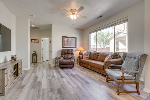 Casa De Lucy | 2 BR Ground-Level Condo | Community Pool/Hot Tub & $500 Daily Activities | Sleeps 6