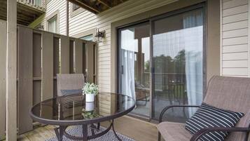 Condo, 1 King Bed with Sofa bed, Balcony, Golf View (Troon Golf View) | Outdoor dining