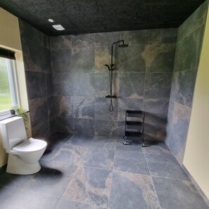 Hair dryer, toilet paper - Great apartment with all equipment, in scenic surroundings, close to Legoland and more (Ansager)