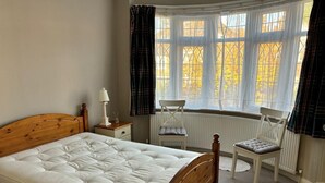 2 soverom og sengetøy