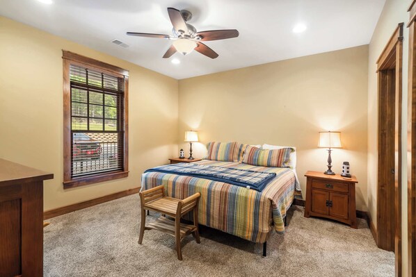Condo, Multiple Beds, Balcony (Serenity Escape by the Lake)