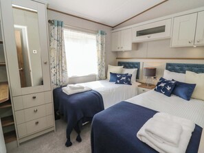 2 bedrooms, individually decorated, individually furnished, free WiFi