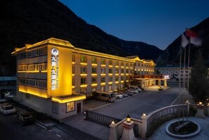Exterior - Jiuyuan Hotel (Jiuzhaigou)