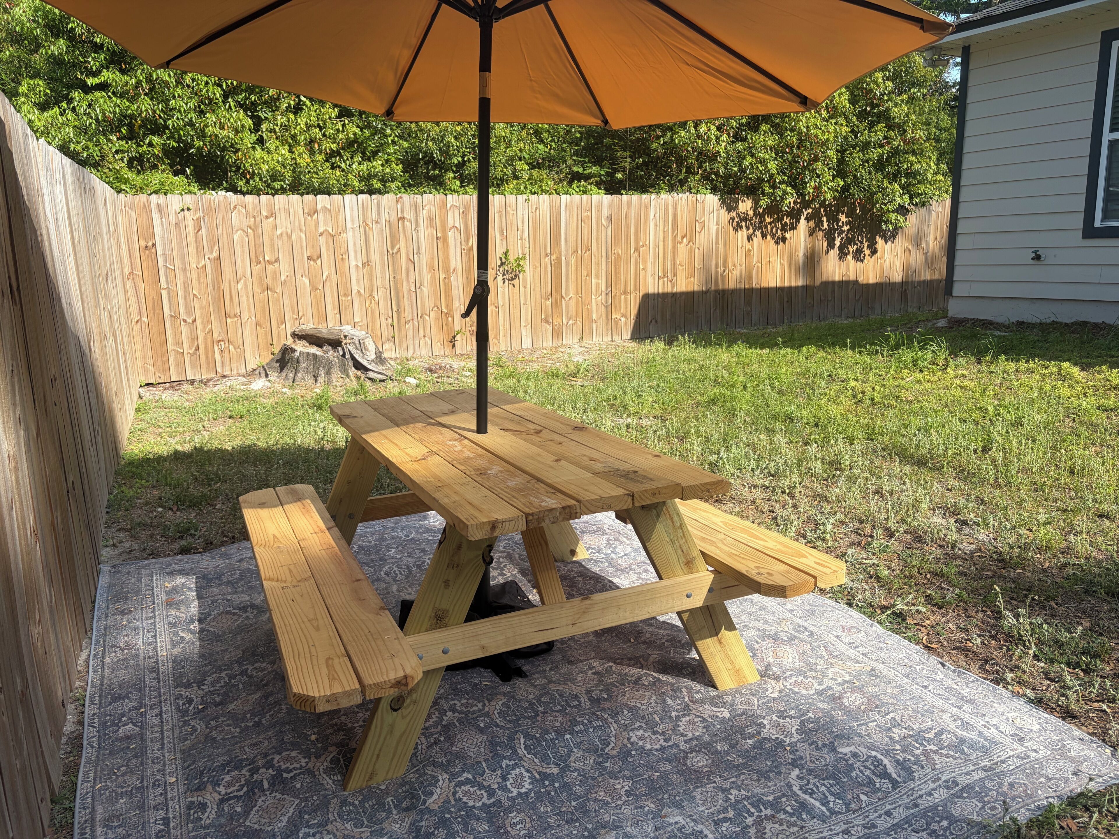 屋外ダイニングエリア