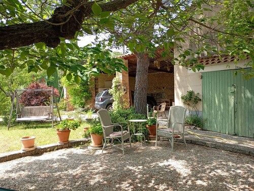 Charmante maison familiale au pied du Mont Ventoux - Provence