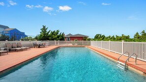 A heated pool - Bayfront home with private path across the street to ocean, pool and hot... (Westhampton Beach)