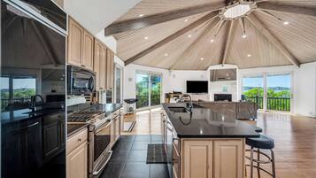 Microwave, oven, stovetop, coffee/tea maker