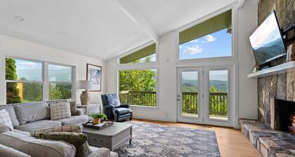New! Incredible MTN Views! 3BR w/Hot Tub*Quiet!