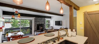 Sunnyslope Condo | Cozy Stay w/ Fireplace, Views and Prime Location