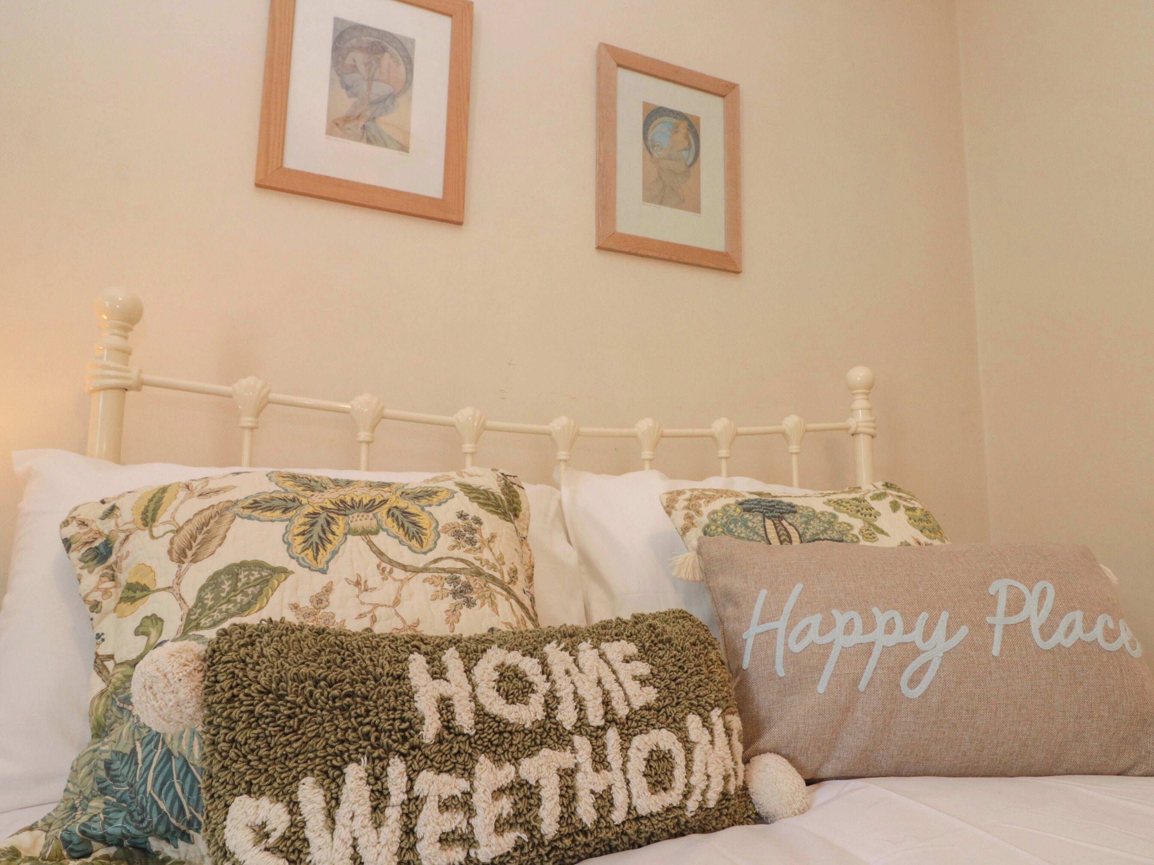 2 slaapkamers, individueel gedecoreerd, individueel gemeubileerd