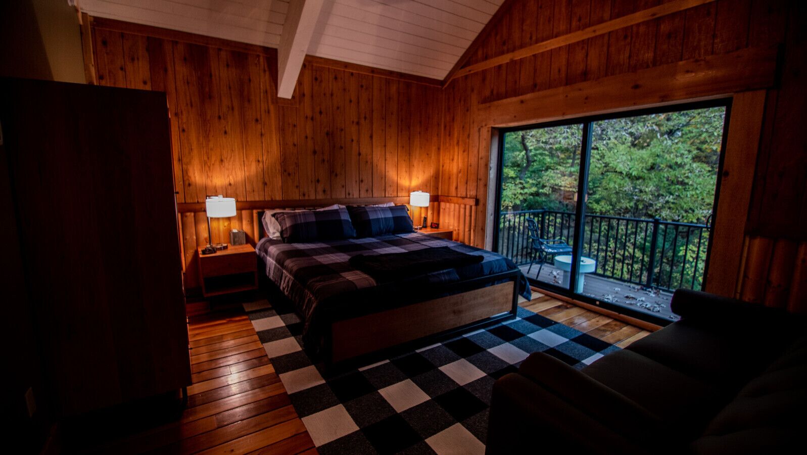 熨斗/熨衫板、免費 Wi-Fi、床單