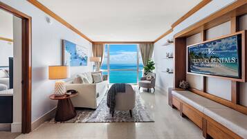 Apartment (Carillon Wellness Resort 522) | Soundproofing, free WiFi, bed sheets, alarm clocks