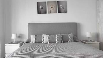 9 bedrooms, iron/ironing board, WiFi, bed sheets