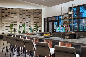 Bar (en la propiedad)