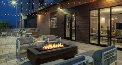 Fairfield By Marriott Inn & Suites Surprise Prasada