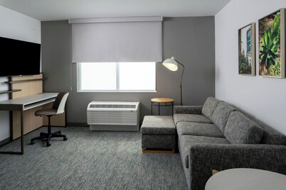 Towneplace Suites By Marriott Surprise Prasada