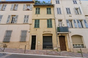 Extérieur