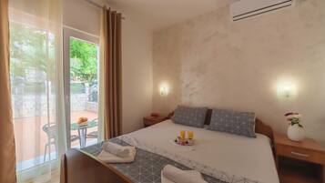 Individually decorated, individually furnished, desk, laptop workspace