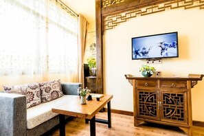 Room - Fengming Mountain Residence · Ink Jiangnan Theme Hotel (Outside Hongcun Scenic Area) (Yi County)