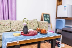 Room - Fengming Mountain Residence · Ink Jiangnan Theme Hotel (Outside Hongcun Scenic Area) (Yi County)