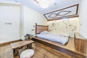 Room - Fengming Mountain Residence · Ink Jiangnan Theme Hotel (Outside Hongcun Scenic Area) (Yi County)