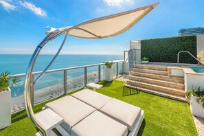 Room (W South Beach 2006/UPH-6)