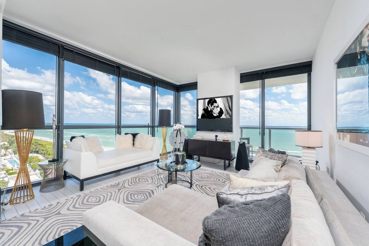Room (W South Beach 3B1229) | 2 bedrooms, soundproofing, free WiFi, alarm clocks