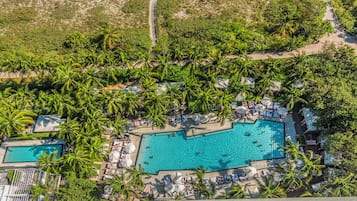 Room (W South Beach 2006/UPH-6) | 2 bedrooms, soundproofing, free WiFi, bed sheets