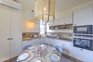 Fridge, microwave, oven, dishwasher