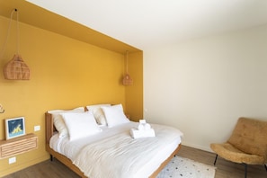 1 chambre, fer et planche à repasser, Wi-Fi gratuit, draps fournis