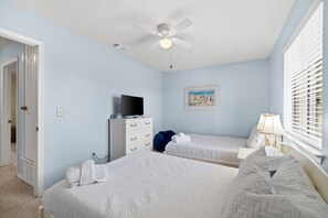 2 bedrooms, iron/ironing board, free WiFi, bed sheets