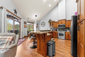 Private kitchen - Penthouse Eagle View for 12! (Branson)